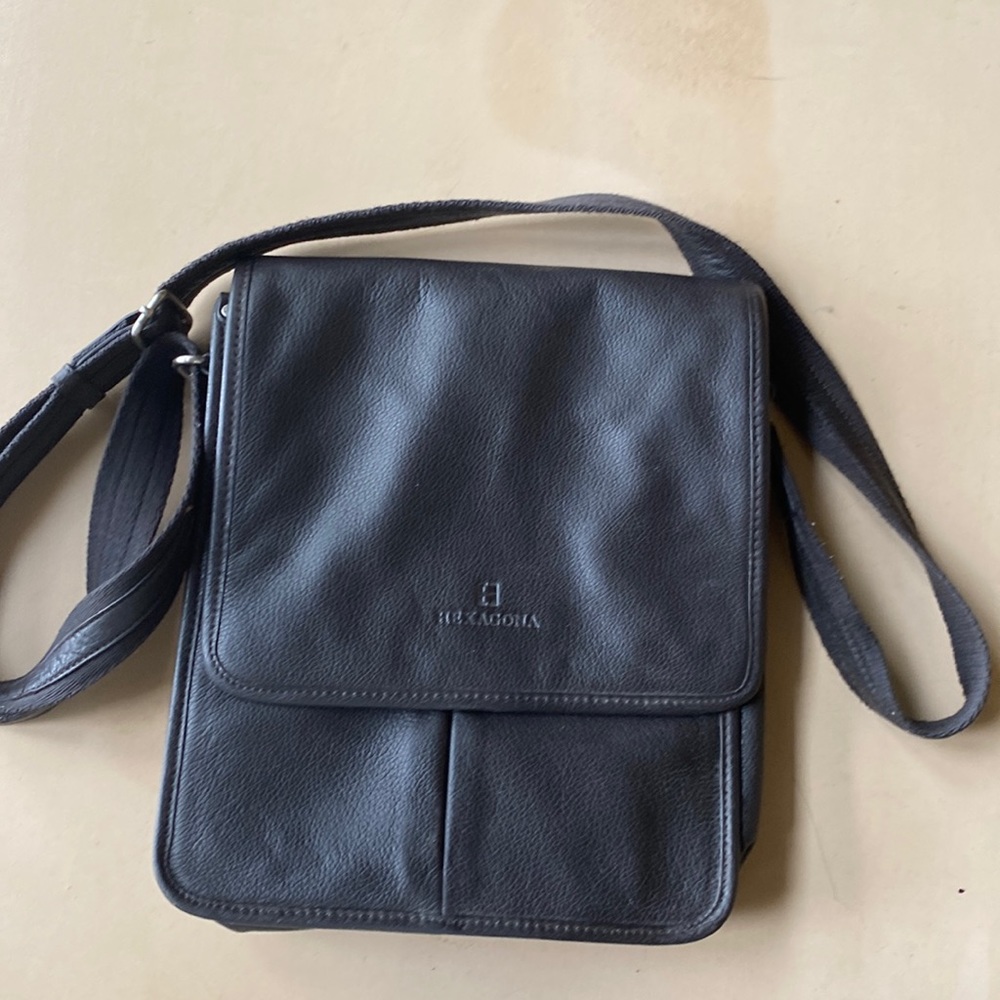 Mens leather messenger bag